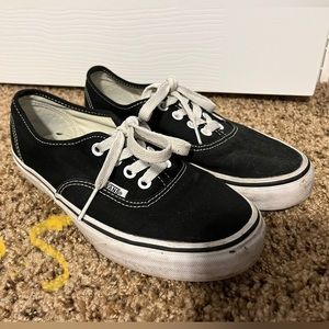 Black women’s 6.5 vans